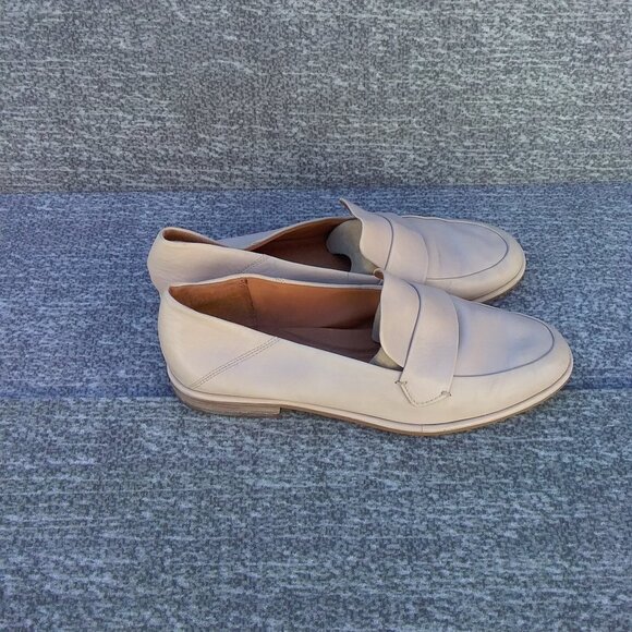 SARTO by Franco Sarto Women's Shoes 8MBeige Neutral "Harleen" Leather Loafers - Picture 3 of 9